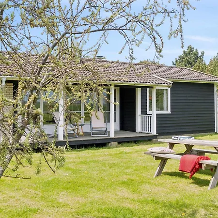 Casa de Férias Summer Idyll At Natures Pearl, Stubbekøbing