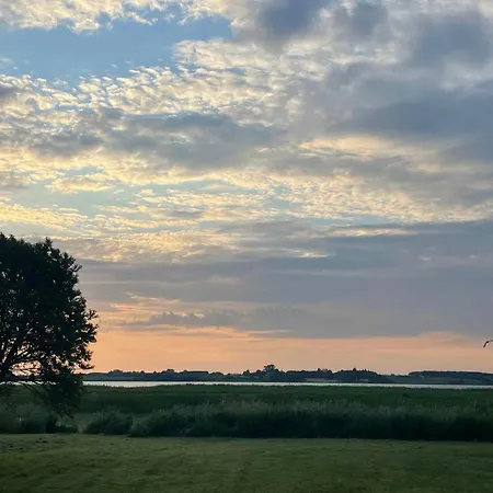 別荘 Summer Idyll At Nature's Pearl Stubbekøbing